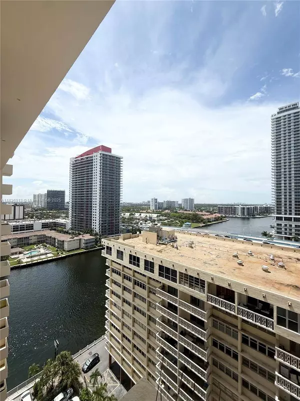 1833 S OCEAN DR #1707, Hallandale Beach, FL 33009