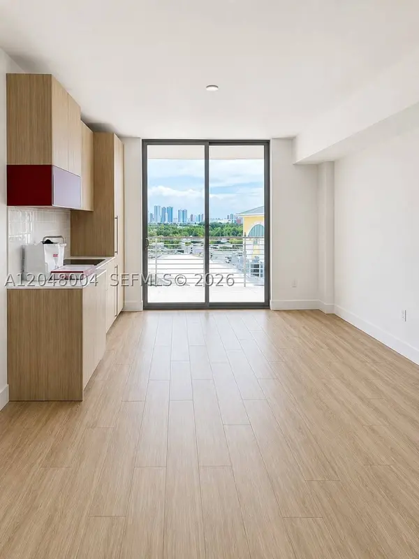 90 NE 32ND street #718, Miami, FL 33127