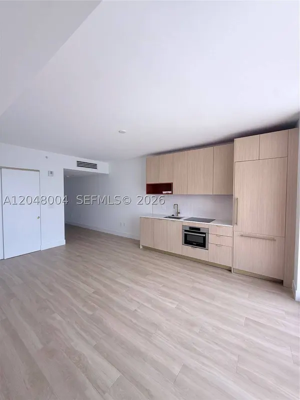 90 NE 32ND street #718, Miami, FL 33127