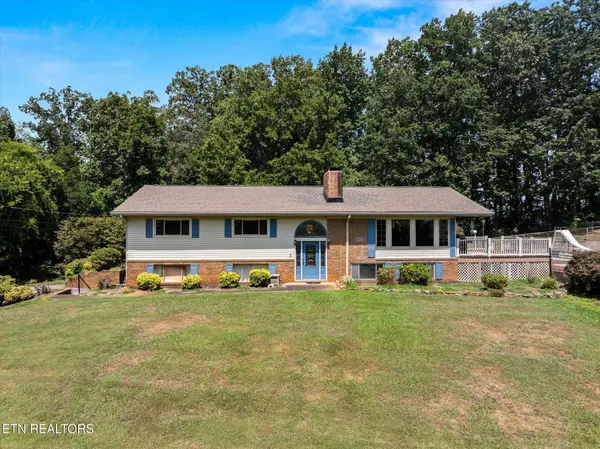 2455 Mountain View Rd, Lenoir City, TN 37771