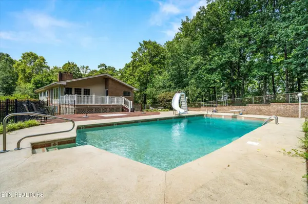 2455 Mountain View Rd, Lenoir City, TN 37771