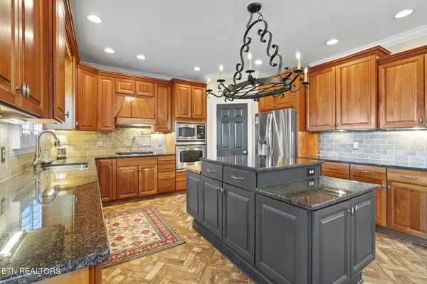 96 Belle Arden DR, Greeneville, TN 37745