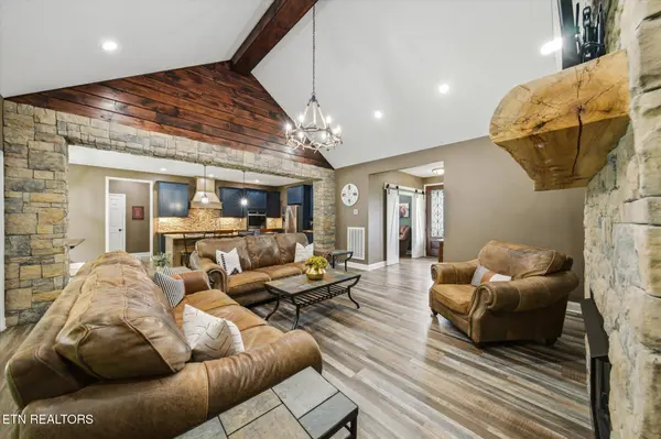 2728 Sweetwater Vonore Rd, Sweetwater, TN 37874