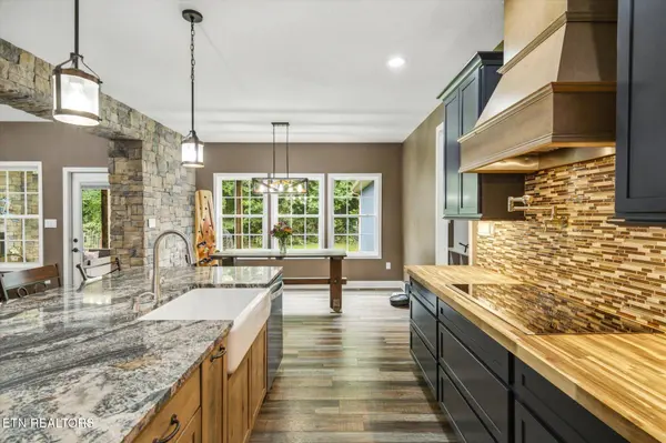 2728 Sweetwater Vonore Rd, Sweetwater, TN 37874