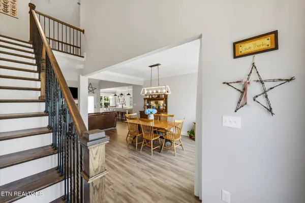 196 Zane LN, Lenoir City, TN 37772