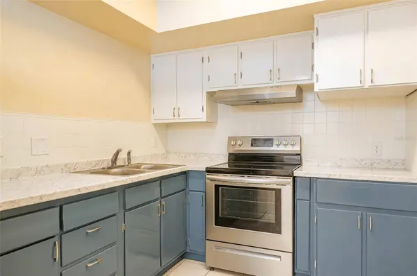 3214 KATHLEEN DR, Orlando, FL 32810