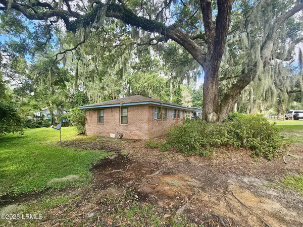 3005 Cypress ST Street, Beaufort, SC 29906