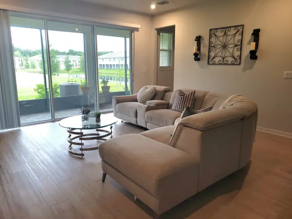 26082 Woven Wicker Bnd, Lutz, FL 33559-6916