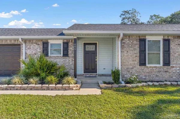 686 Seapine Cir, Pensacola, FL 32506