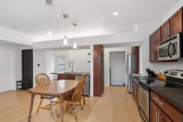 1347 Forest Avenue, Des Moines, IA 50314