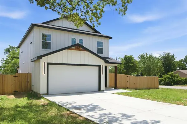 1013 Duff Court, Fort Worth, TX 76112