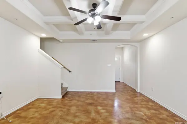 16821 Showdown UNIT 3, Selma, TX 78154