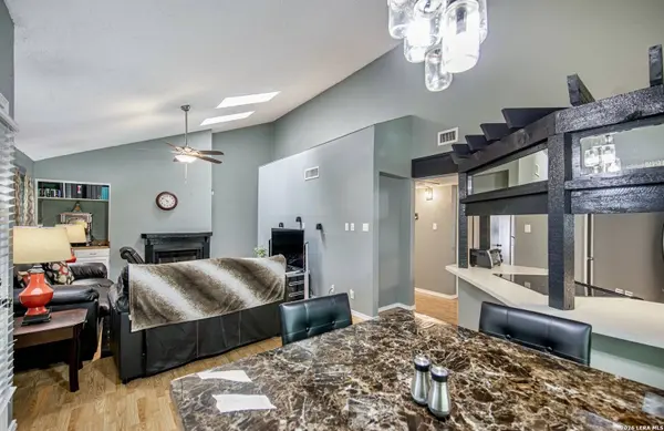 8611 Datapoint UNIT 46, San Antonio, TX 78229