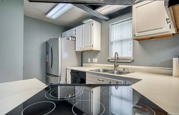 8611 Datapoint UNIT 46, San Antonio, TX 78229