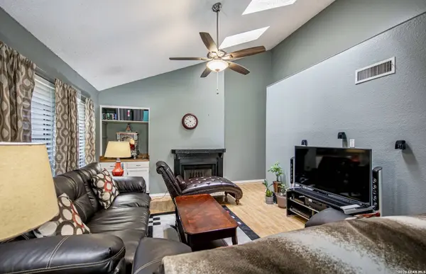 8611 Datapoint UNIT 46, San Antonio, TX 78229