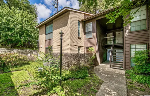 8611 Datapoint UNIT 46, San Antonio, TX 78229