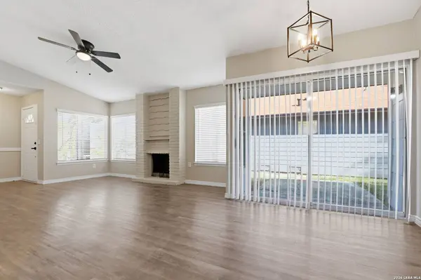 9855 Meadow, Converse, TX 78109