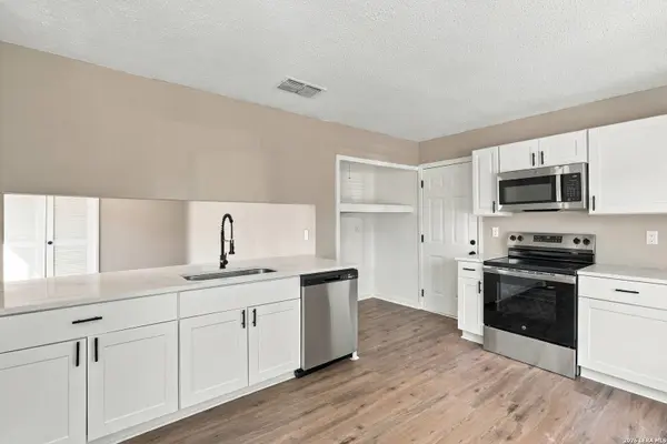 4005 COLONIAL SUN DR, San Antonio, TX 78244