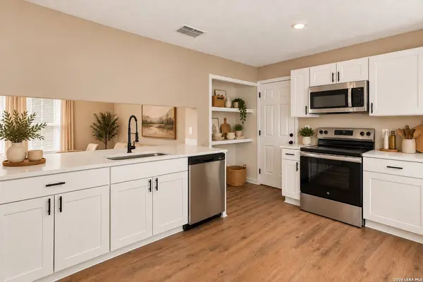 4005 COLONIAL SUN DR, San Antonio, TX 78244