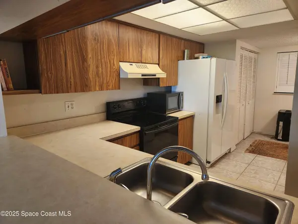 3165 N Atlantic AVE N #B105, Cocoa Beach, FL 32931