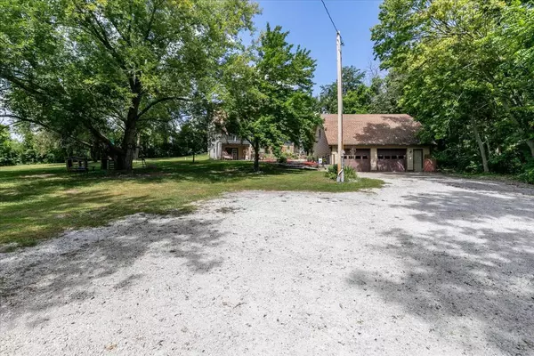 5101 S23 Highway, Carlisle, IA 50047