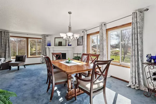 33066 Walnut Place, Waukee, IA 50263