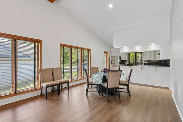 609 Valley West Drive, West Des Moines, IA 50265