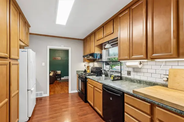 2905 Holcomb Avenue, Des Moines, IA 50310