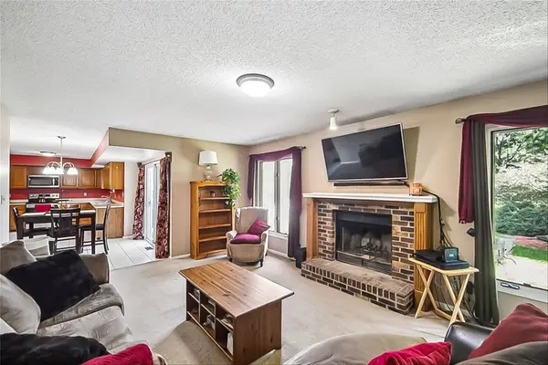 373 58th Court, West Des Moines, IA 50266