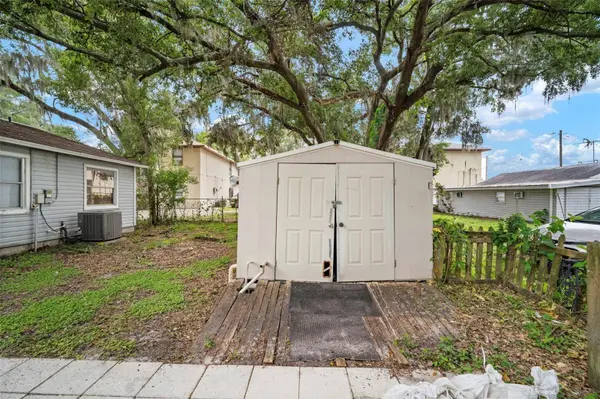 1229 W GRANFIELD AVE, Plant City, FL 33563