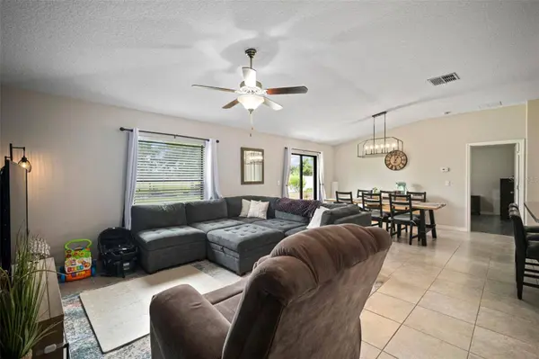 10118 CARLOWAY HILLS DR, Wimauma, FL 33598