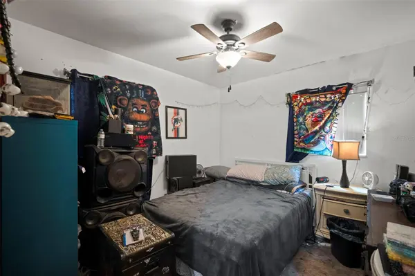 2904 E WATERS AVE, Tampa, FL 33604