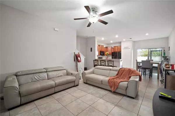 7621 GINGER LILY CT, Tampa, FL 33619