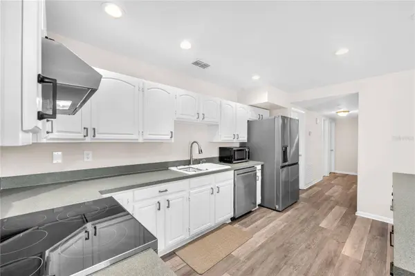 9618 PINE RIDGE AVE, Riverview, FL 33578