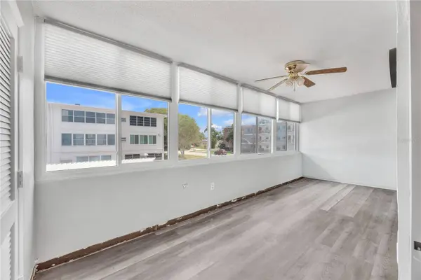 5155 9TH AVE N #211, St Petersburg, FL 33710