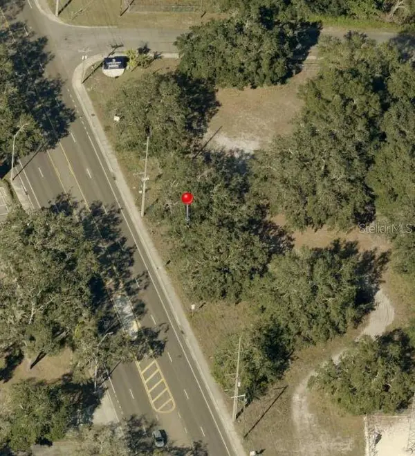 15399 N FLORIDA AVENUE & SINCLAIR HILL RD, Tampa, FL 33613