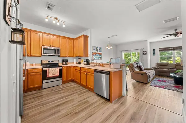 9237 RIVER ROCK LN, Riverview, FL 33578