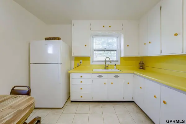 4883 S 50 Avenue, Omaha, NE 68117