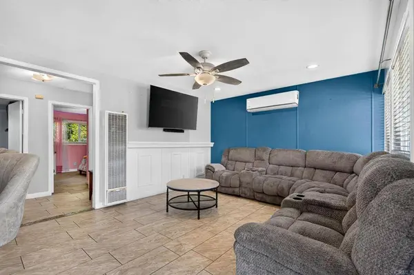 1601 Cherry PL, Escondido, CA 92027