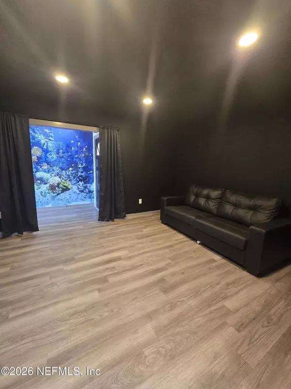 7239 WHITE BIRCH DR, Jacksonville, FL 32277