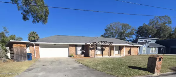 7239 WHITE BIRCH DR, Jacksonville, FL 32277