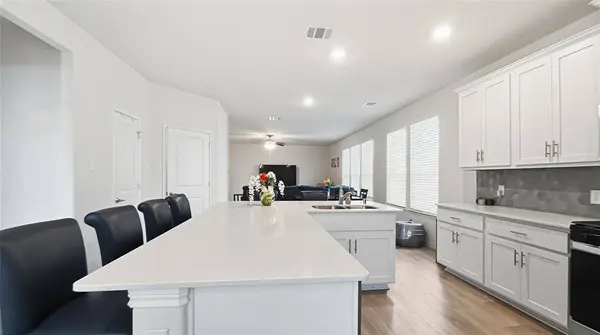 717 Jessica Lynn Lane, Anna, TX 75409