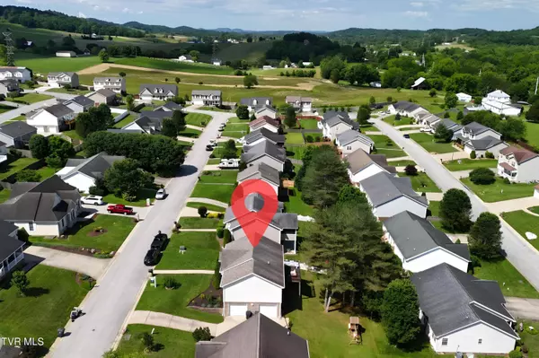 118 Violet LN, Bluff City, TN 37618