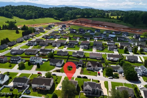 118 Violet LN, Bluff City, TN 37618