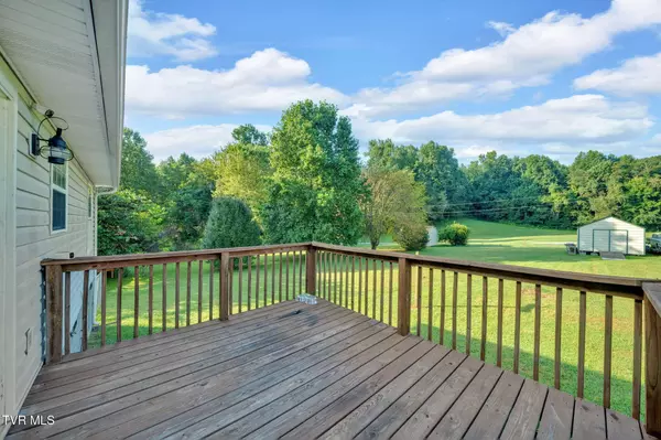 512 Nunley DR, Johnson City, TN 37604