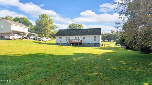 512 Nunley DR, Johnson City, TN 37604