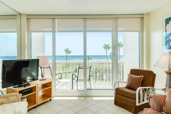 1401 E Beach DR #209, Galveston, TX 77550