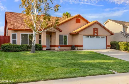 3227 Willowbrook Ave, Palmdale, CA 93551-1033
