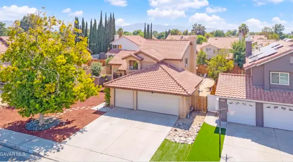 37909 Smoke Tree St, Palmdale, CA 93552-3870