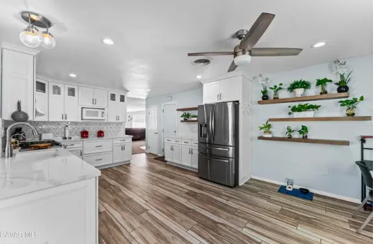 37635 28th St E, Palmdale, CA 93550-6342